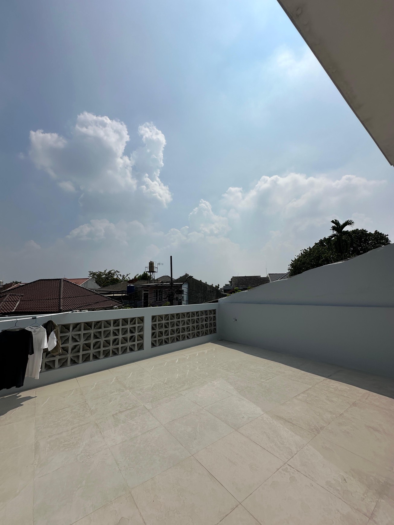 Rumah minimalis 2 lantai di Permata Hijau II