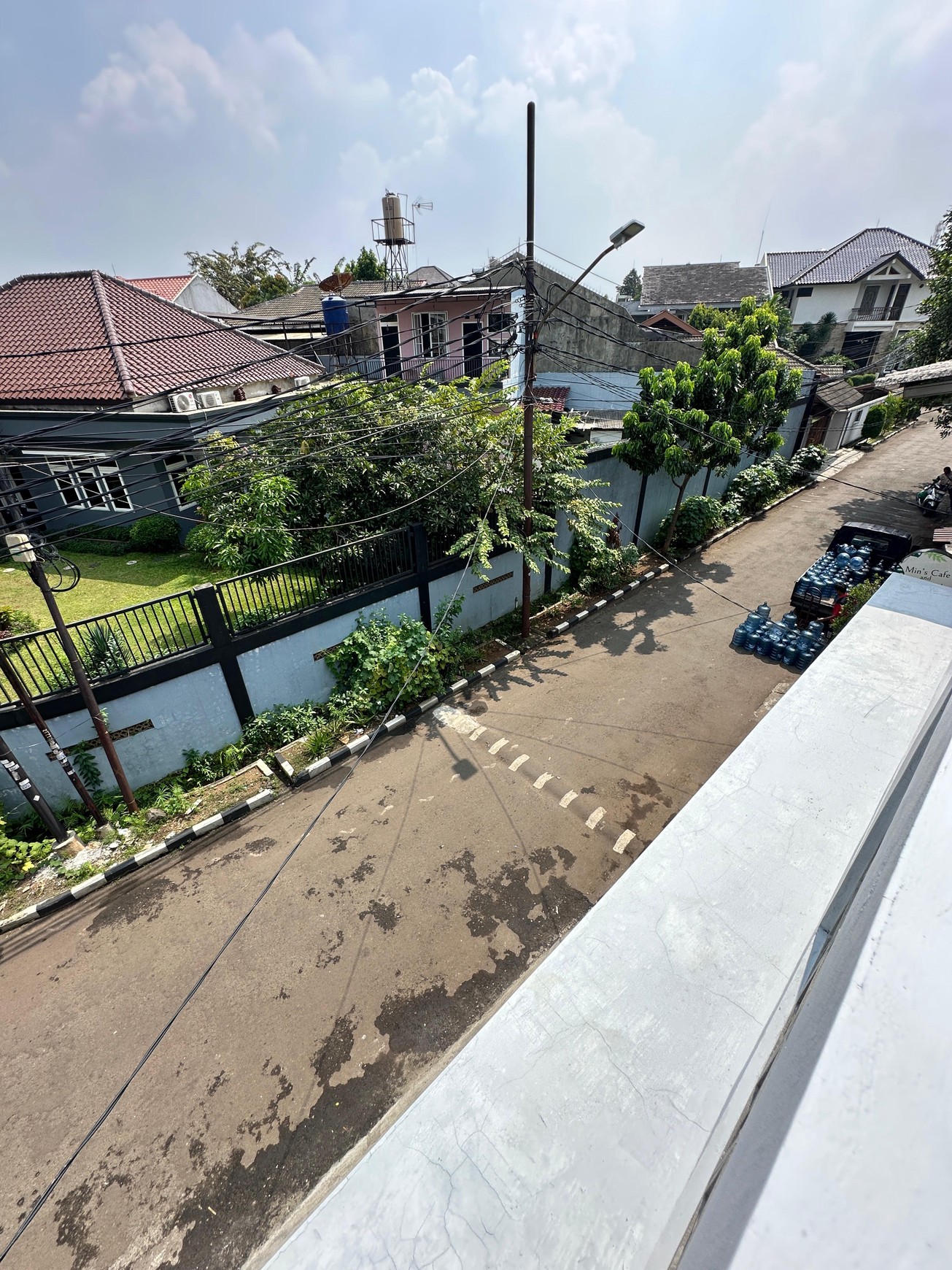 Rumah minimalis 2 lantai di Permata Hijau II