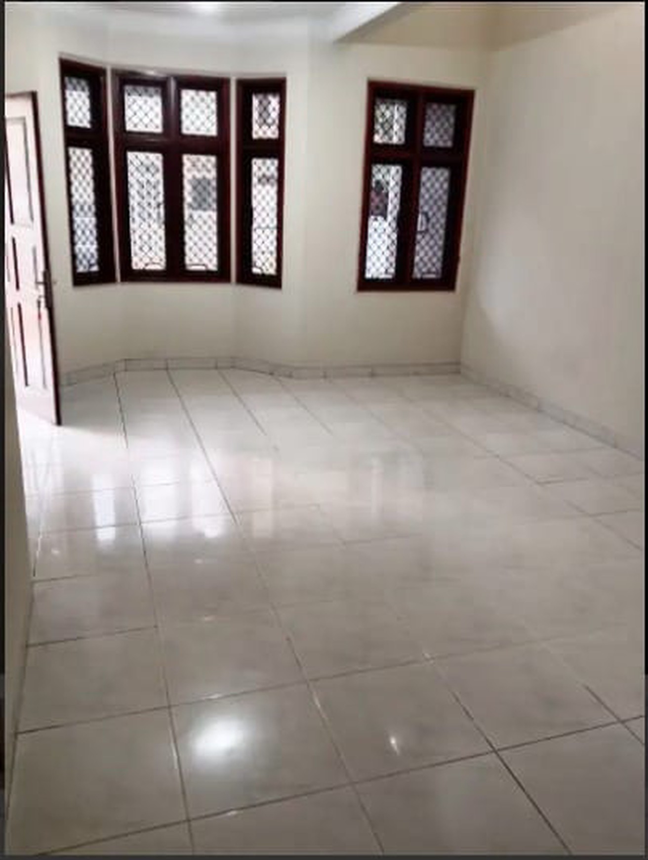 Rumah 2 Lantai Luas Siap Huni dengan Hunian Nyaman di @Pondok Indah, Jakarta Selatan