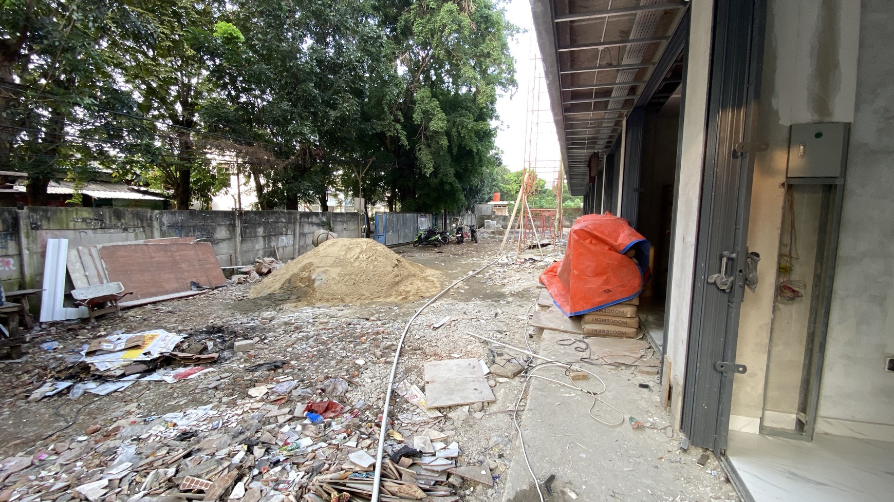 RUKO GANDENG BARU SIAP PAKAI DI JOGLO, JAKARTA BARAT