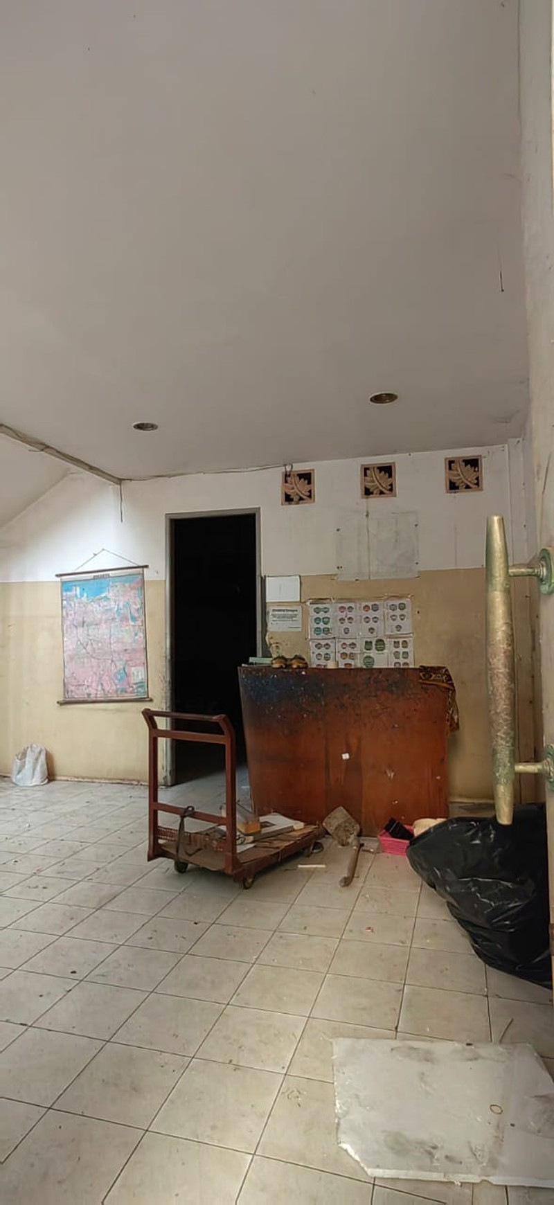 Dijual Rumah di Jl.Guntur Raya Jakarta Selatan