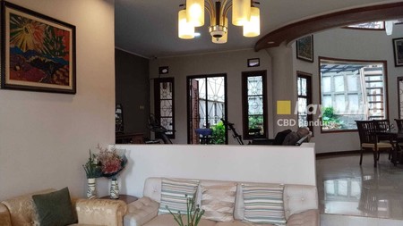 Langka Rumah 3 Lantai di Tirtasari sayap SariJadi Setra Duta 