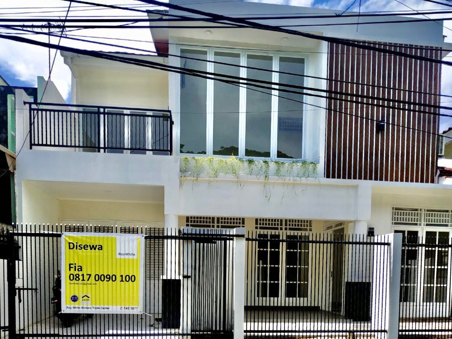 Disewakan Rumah Dalam Perumahan Bintaro Jaya Sektor 9 dan Lokasi Strategis