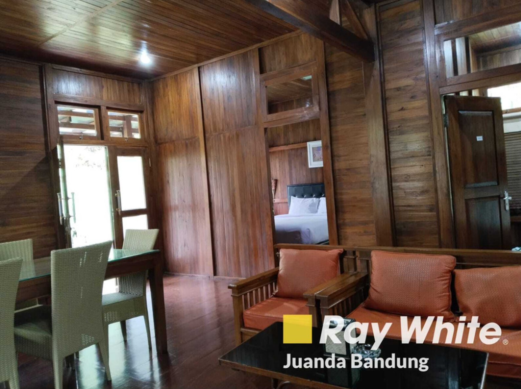 Langka! Villa resort aktif di Maribaya Lembang sangat Asri Nyaman dan menguntungkan!!