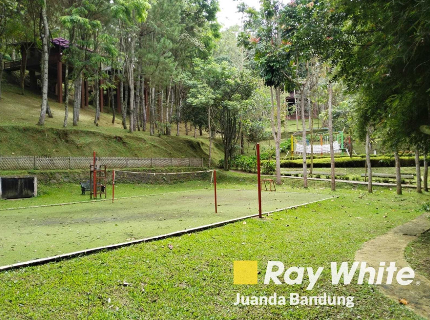 Langka! Villa resort aktif di Maribaya Lembang sangat Asri Nyaman dan menguntungkan!!