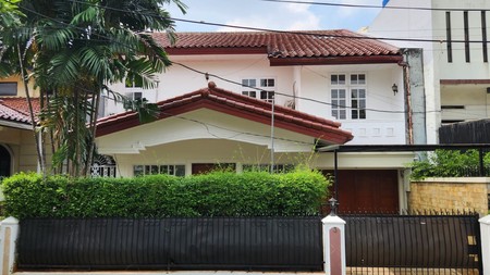 Disewa rumah terawat dan nyaman di lokasi strategis jakarta selatan