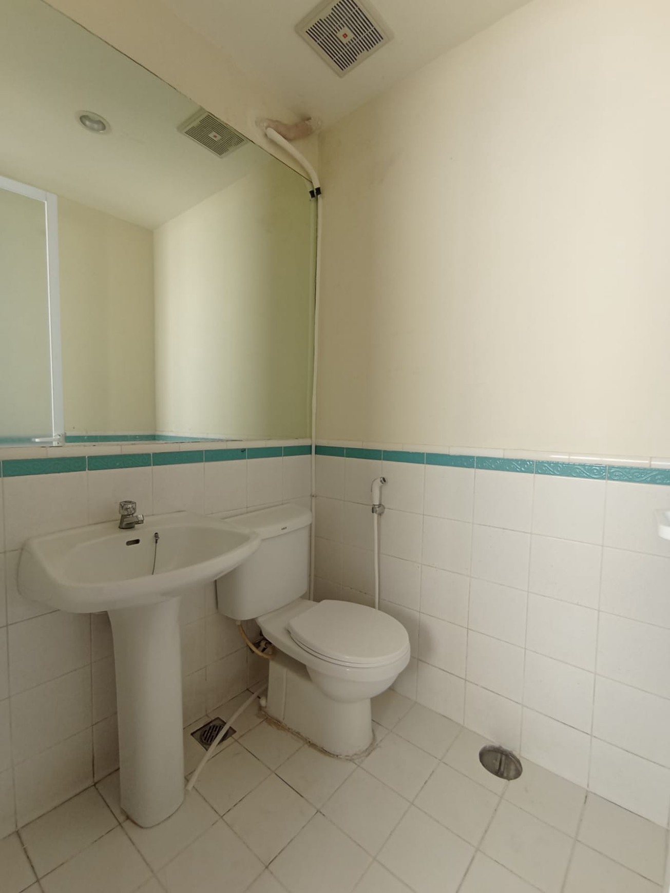 DIjual Rumah di JL. Riau Taman Imam Bonjol - Lippo Karawaci - Tangerang