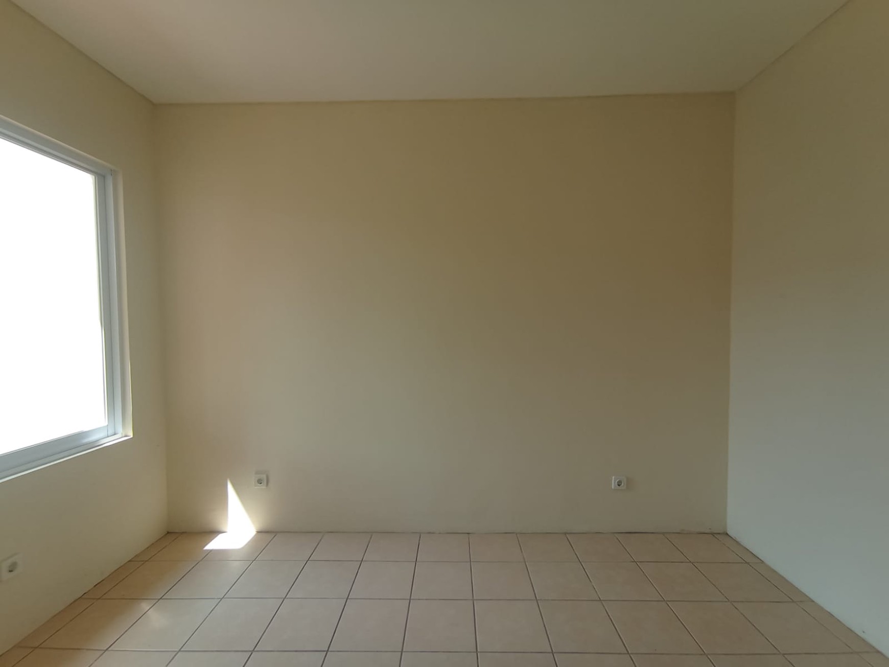 DIjual Rumah di JL. Riau Taman Imam Bonjol - Lippo Karawaci - Tangerang