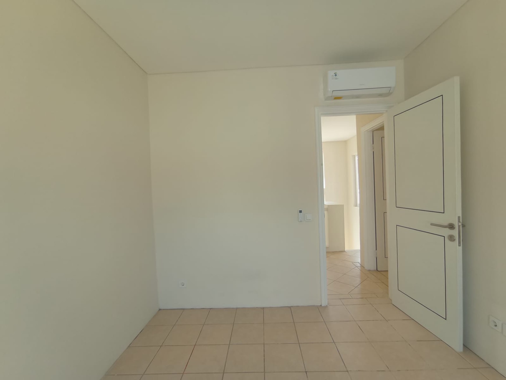 DIjual Rumah di JL. Riau Taman Imam Bonjol - Lippo Karawaci - Tangerang