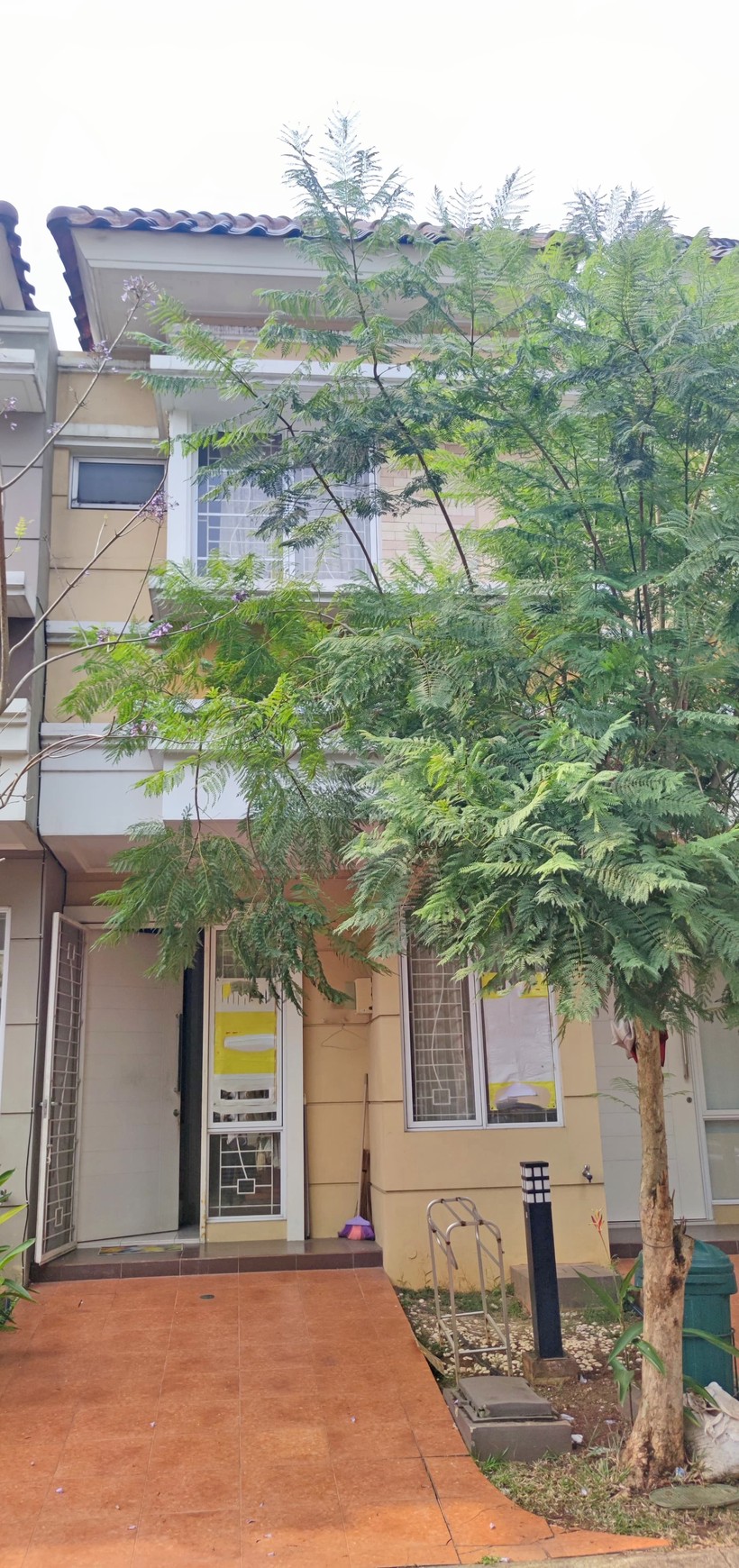Rumah Minimalis di Amarilo Village Gading Serpong