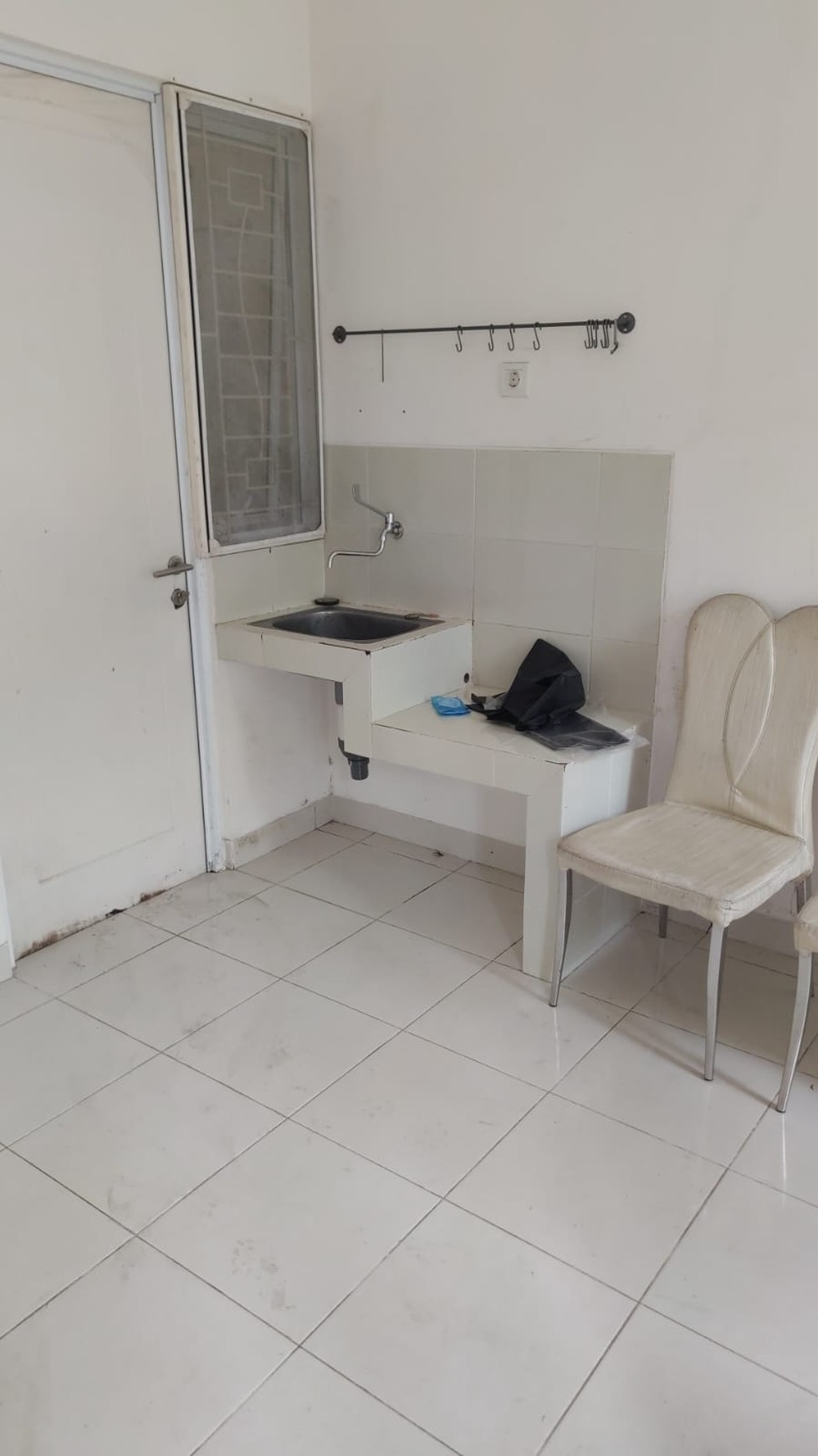 Rumah Minimalis di Amarilo Village Gading Serpong