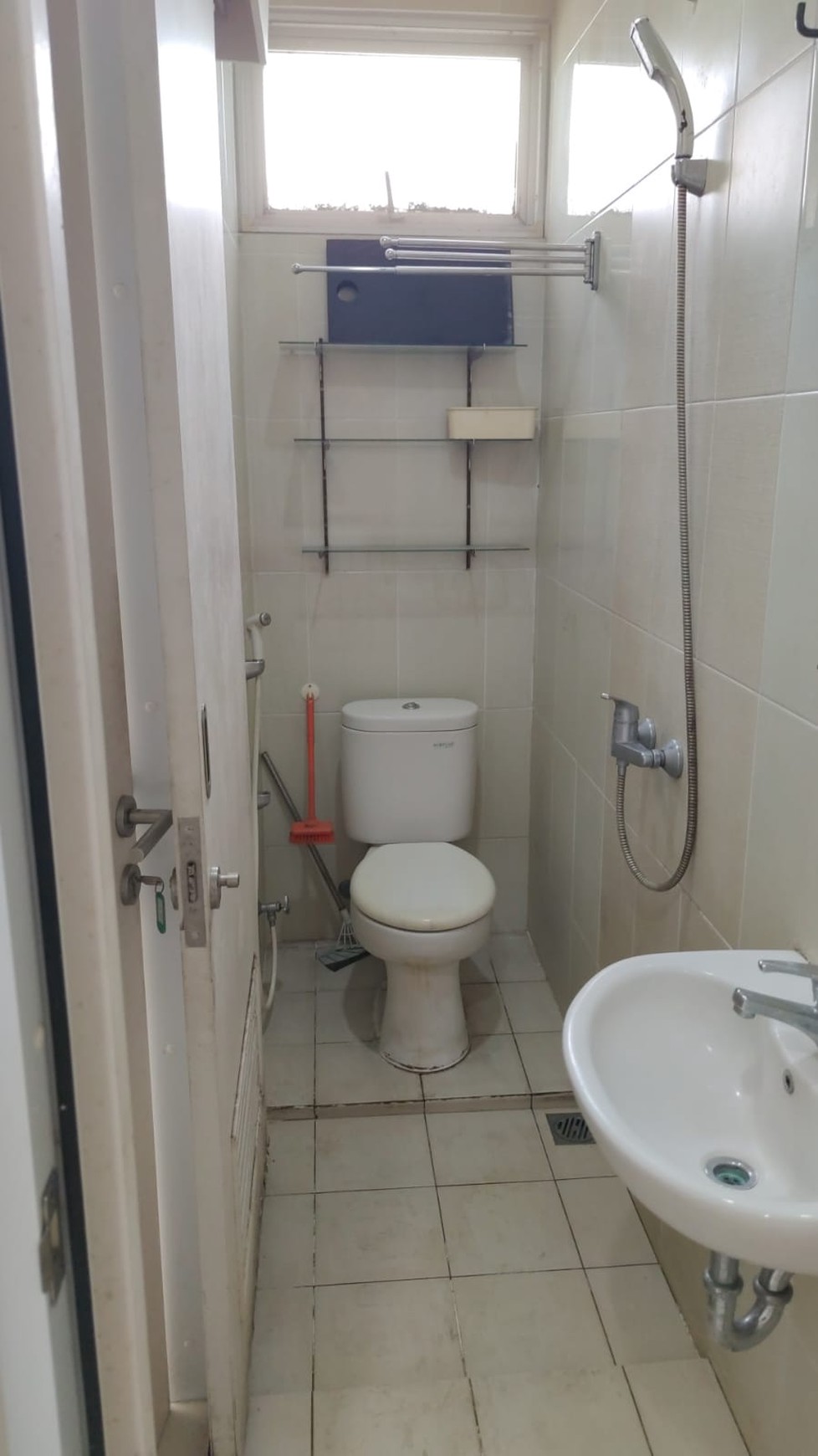 Rumah Minimalis di Amarilo Village Gading Serpong