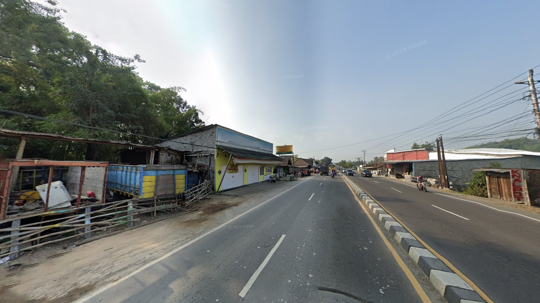 Miliki Ruang Usaha Lokasi Di Pinggir Jalan Jogja-Magelang