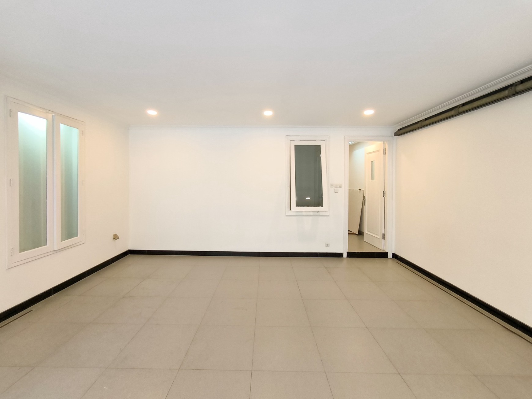 rumah di cluster exclusive sek 9