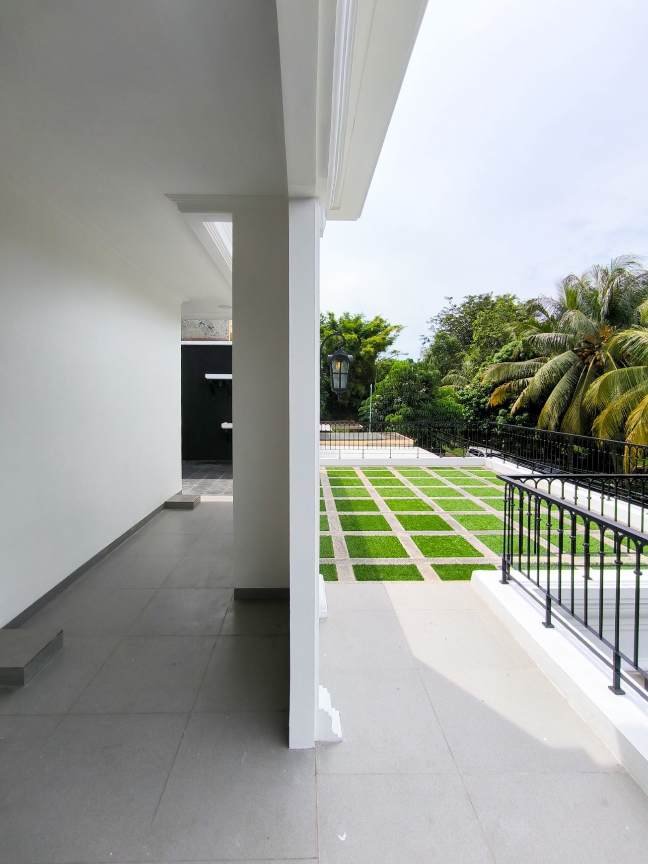 rumah di cluster exclusive sek 9