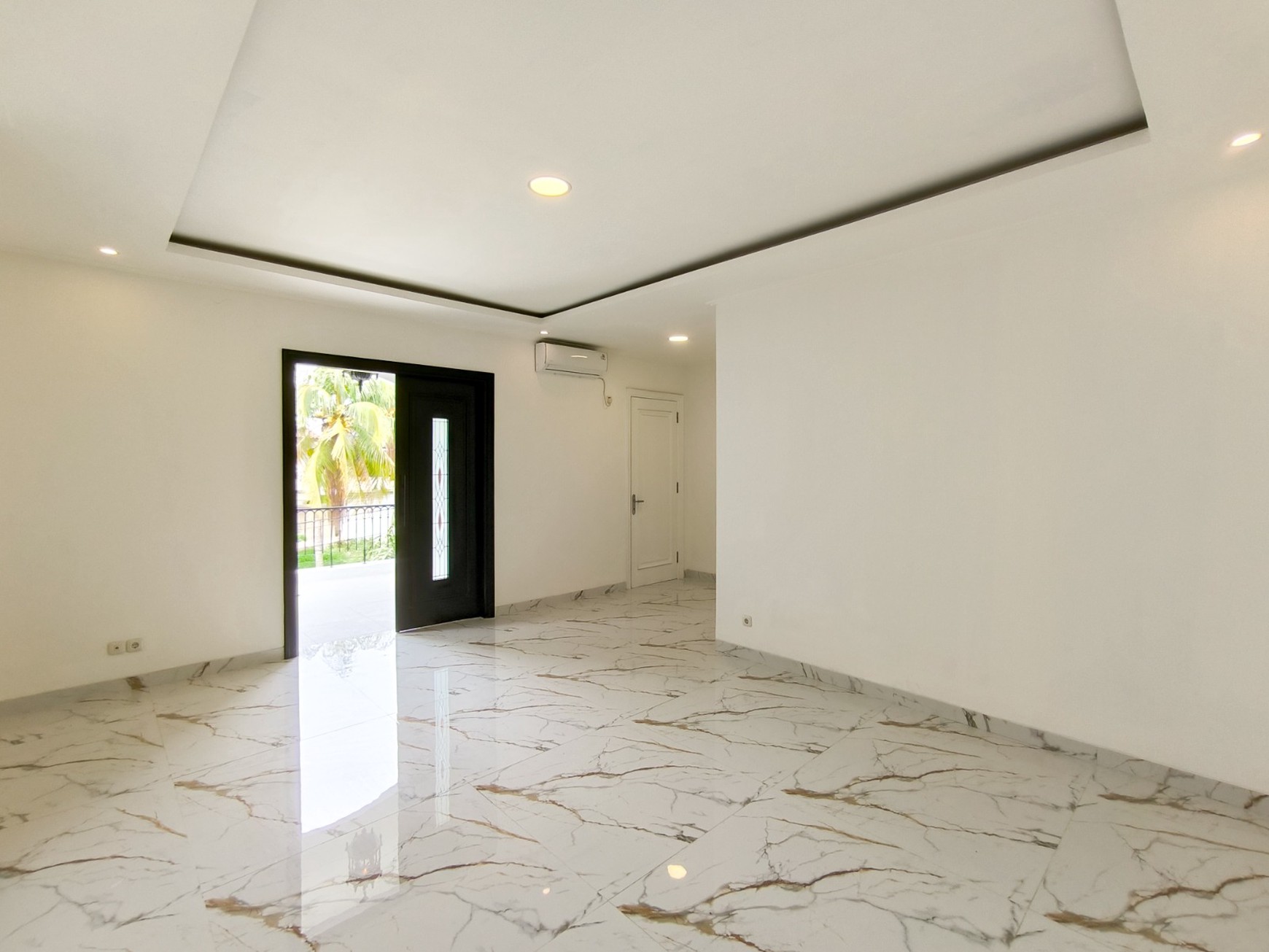 rumah di cluster exclusive sek 9