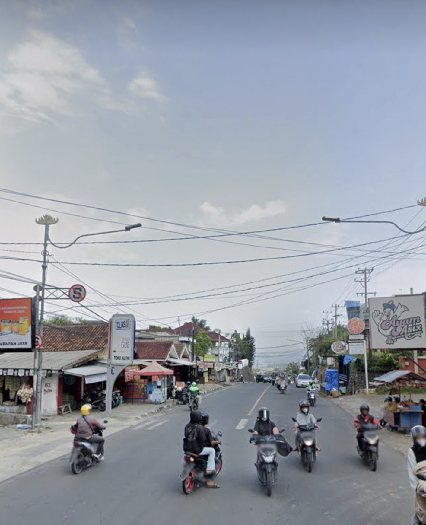 Disewakan ruko 2 lantai 2 pintu cocok untuk segala Usaha
