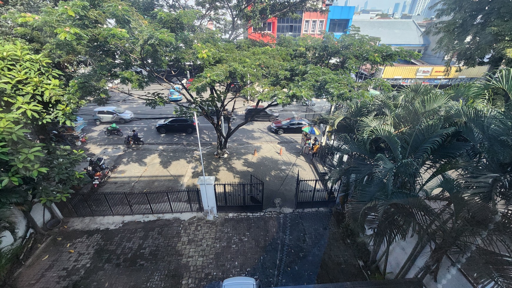 Gedung Kantor Mini Building 4 Lantai Mewah + Entertainment Roof Top - Prime Location - di Tebet Jakarta Selatan