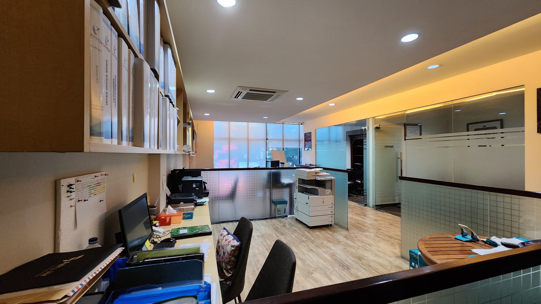 Gedung Kantor Mini Building 4 Lantai Mewah + Entertainment Roof Top - Prime Location - di Tebet Jakarta Selatan