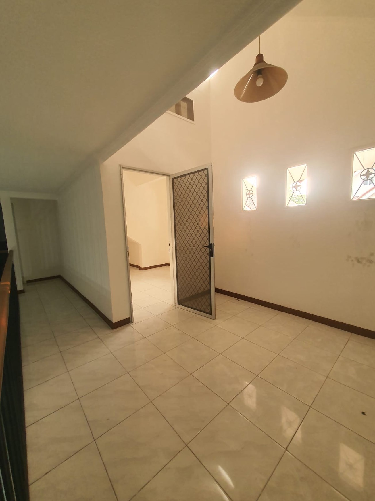 Rumah Bagus di Bintaro Jaya 9