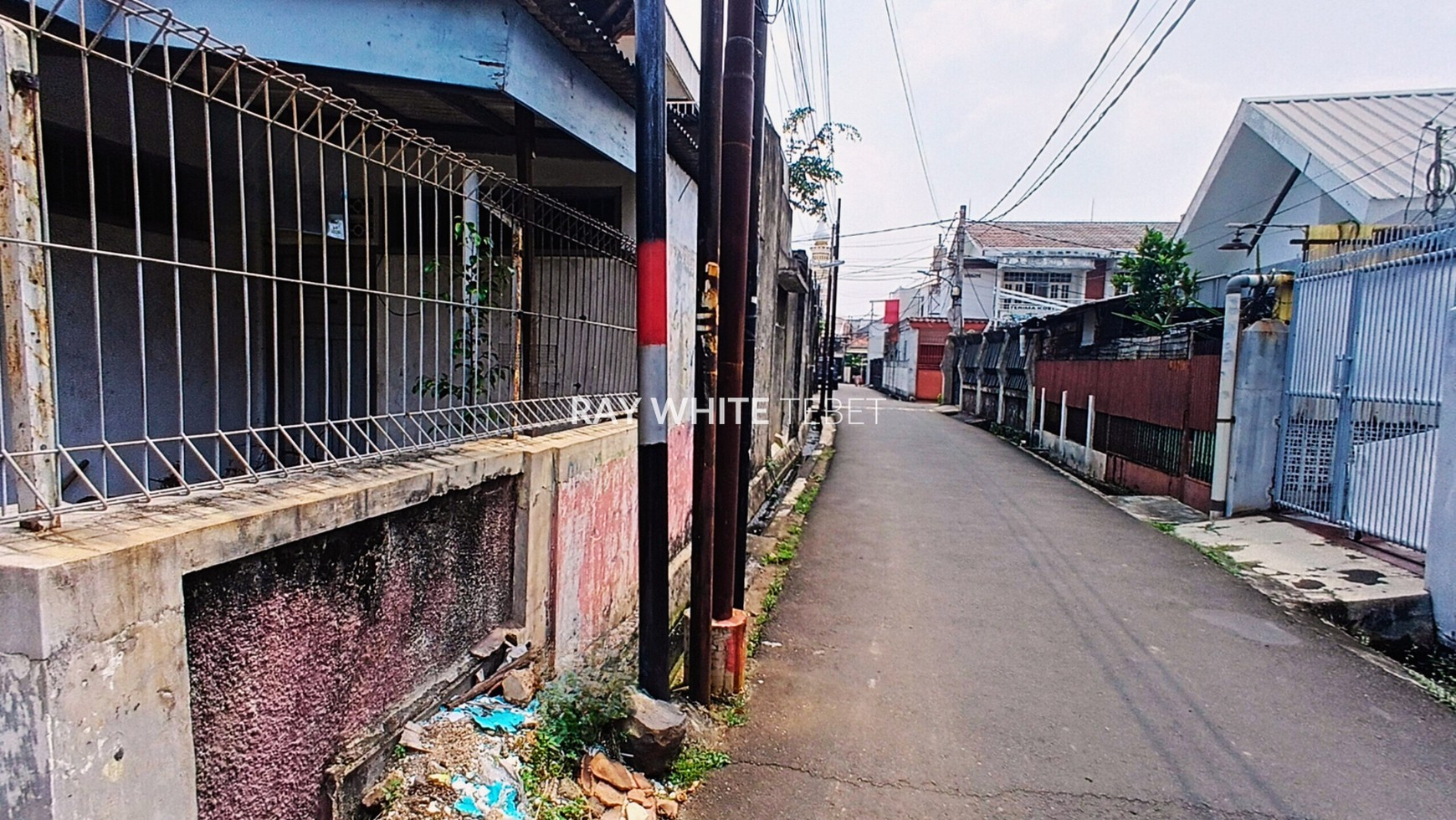 Rumah SHM Hook Hitung Tanah di Cipinang, Jatinegara Jaktim