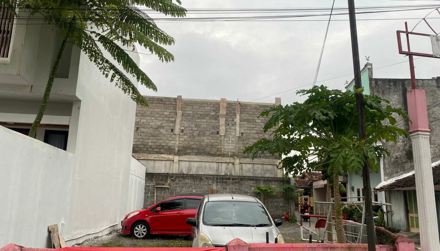 Rumah Hitung Tanah Area Cipete