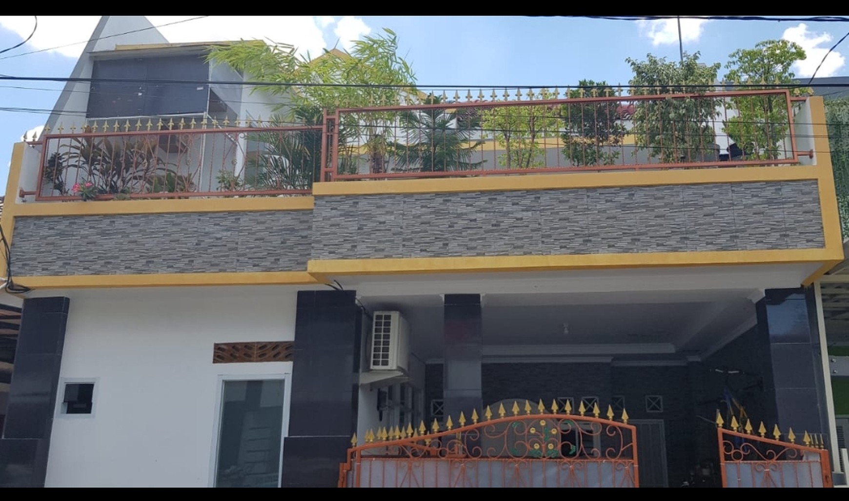 Rumah Dua Lantai Siap Huni, lokasi Strategis, Aman dan Nyaman di Cluster Kancil, Cikarang Baru, Jababeka Residence.