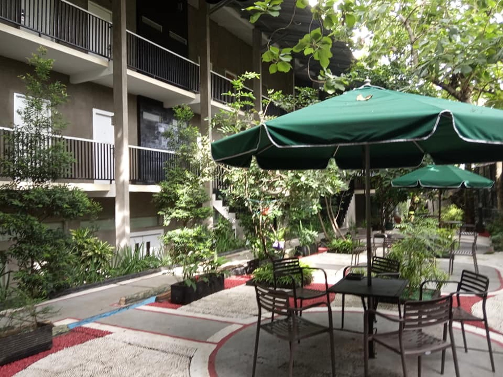 Dijual Hotel dan Training Center di Bintaro, Pondok Aren