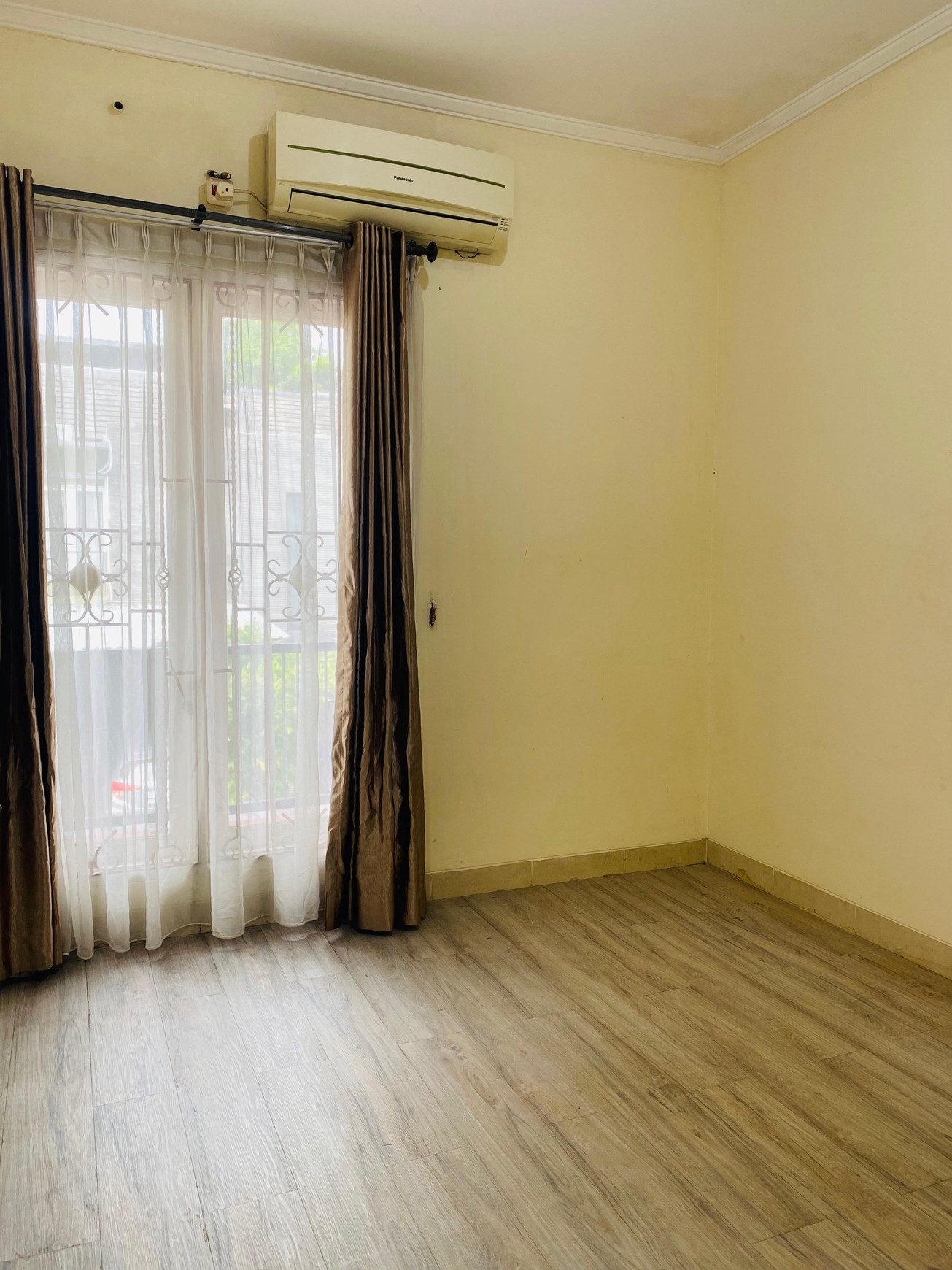 Turun Harga Rumah Minimalis 2 Lantai Puri Townhouse di Puri Bintaro Sektor 9 Tangerang Selatan