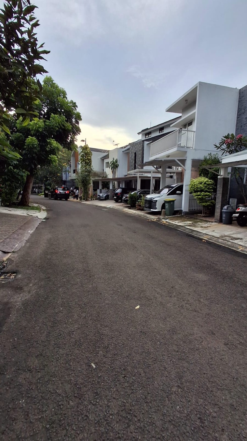 Turun Harga Rumah Minimalis 2 Lantai Puri Townhouse di Puri Bintaro Sektor 9 Tangerang Selatan