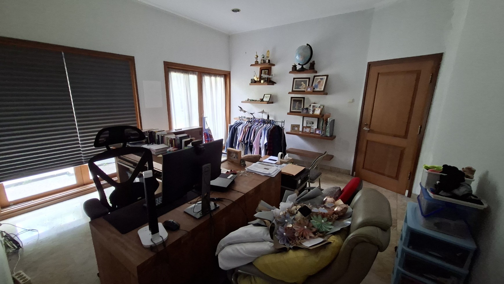 Rumah Luas Hanya 1 Lantai dengan Harga Bagus di Kemang