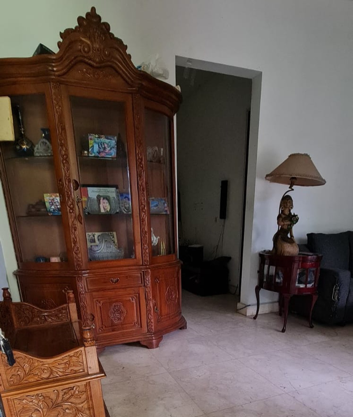 DIJUAL RUMAH SIAP HUNI DALAM CLUSTER DI LEBAK BULUS
