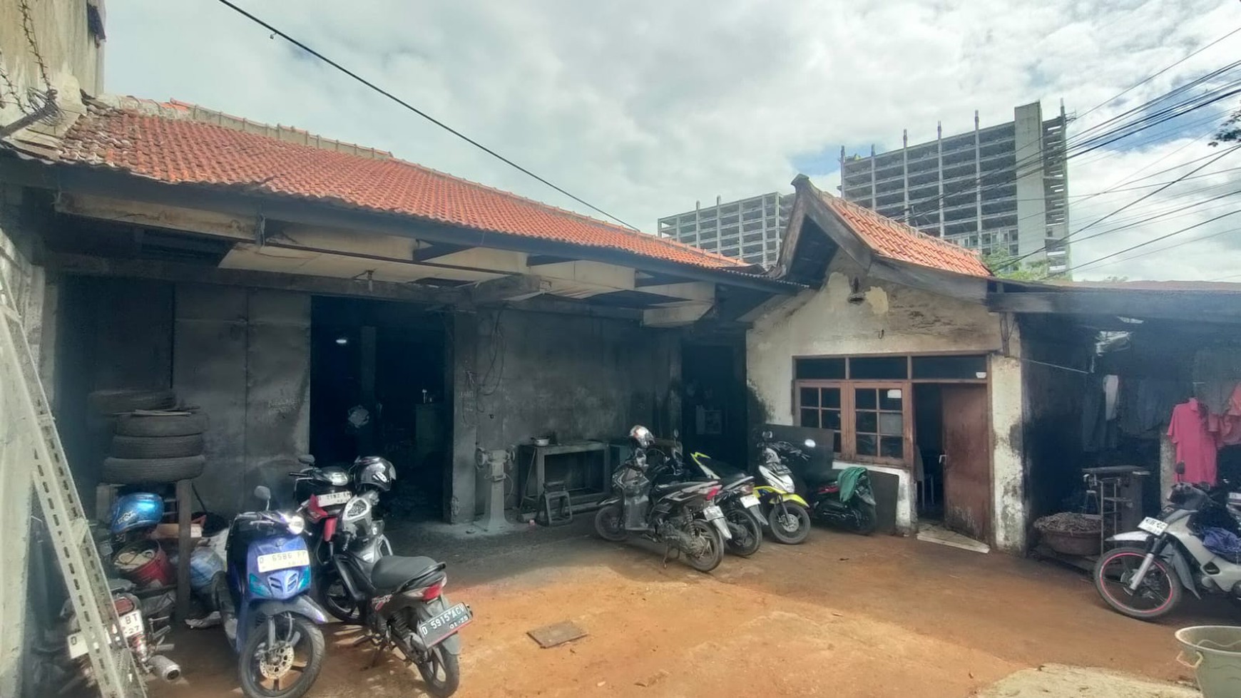 Tanah & Bangunan Gudang di Mairnoad AH Nasution Bandung