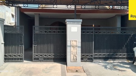 Dijual Rumah SHM di Jl Petemon Surabaya Pusat