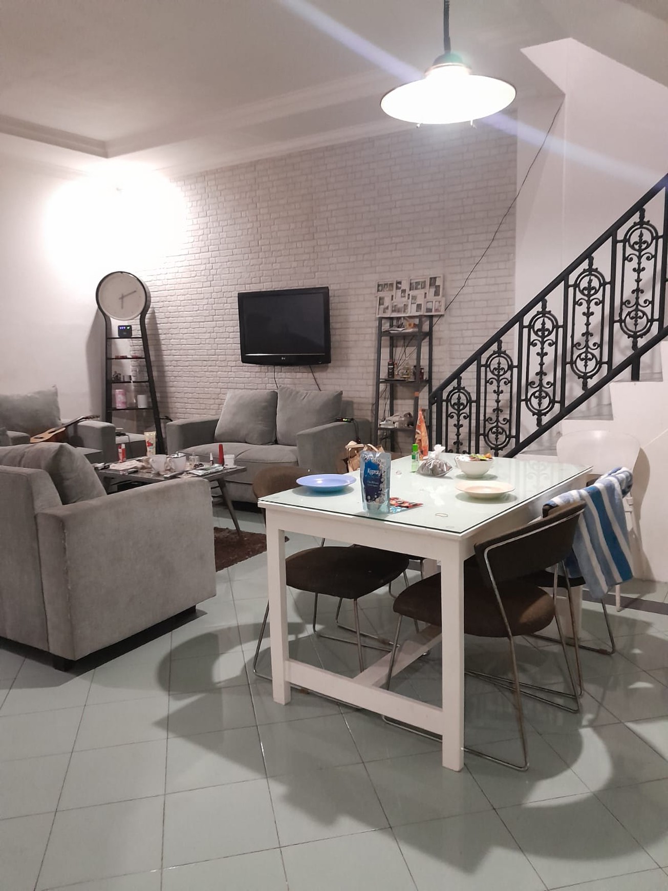 Rumah Siap Huni dengan Hunian Nyaman dan Asri di Pesanggrahan, Jakarta Selatan