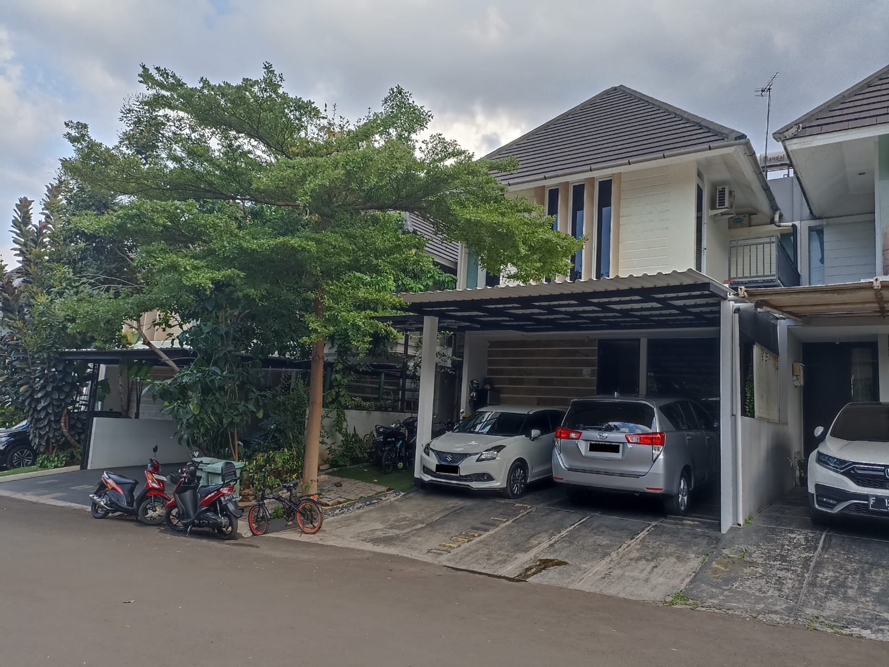 Rumah Sangat Terawat Siap Huni di Andara - Selangkah ke Tol