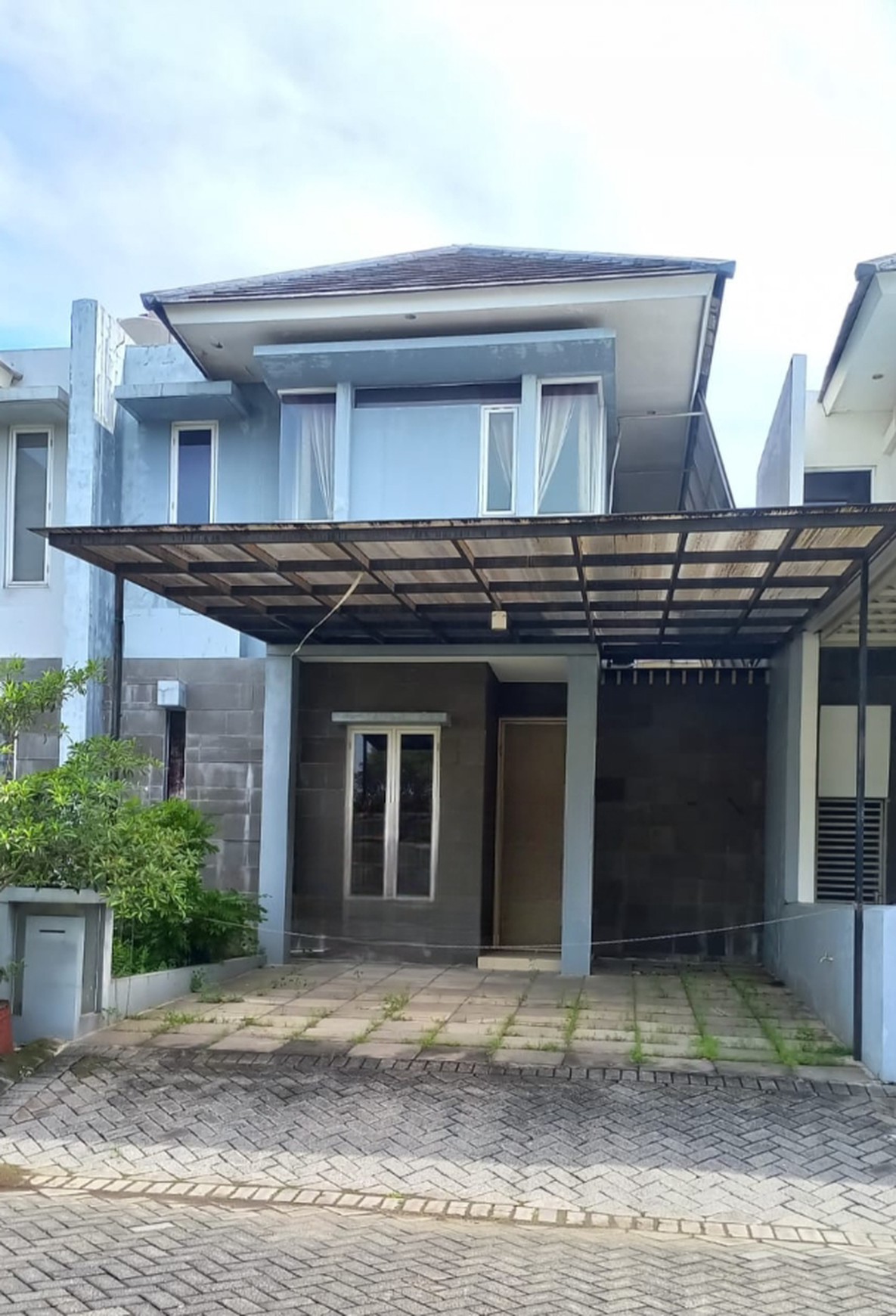 RUMAH ROYAL RESIDENCE 2M-AN WIYUNG SURABAYA