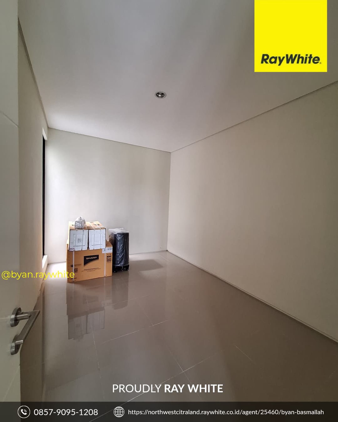 DIJUAL RUMAH MODERN DESIGN - NORTHWEST HILL CITRALAND