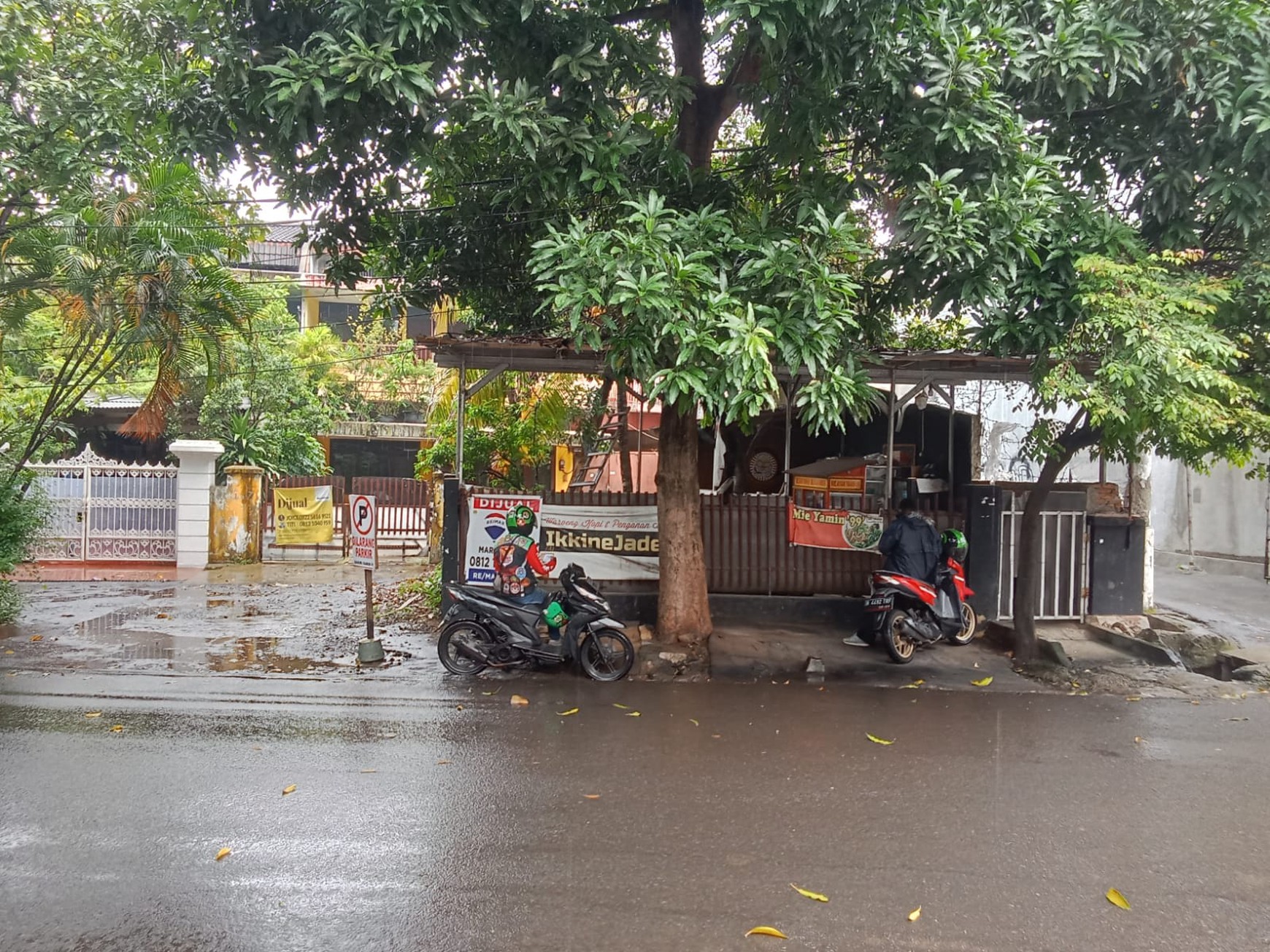 Dijual Rumah Lokasi Strategis di Jakarta Selatan