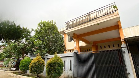 Rumah Ternyaman ada Rooftop Taman di Cinere - Dekat Mall & Tol, Siap Huni - Harga Nego