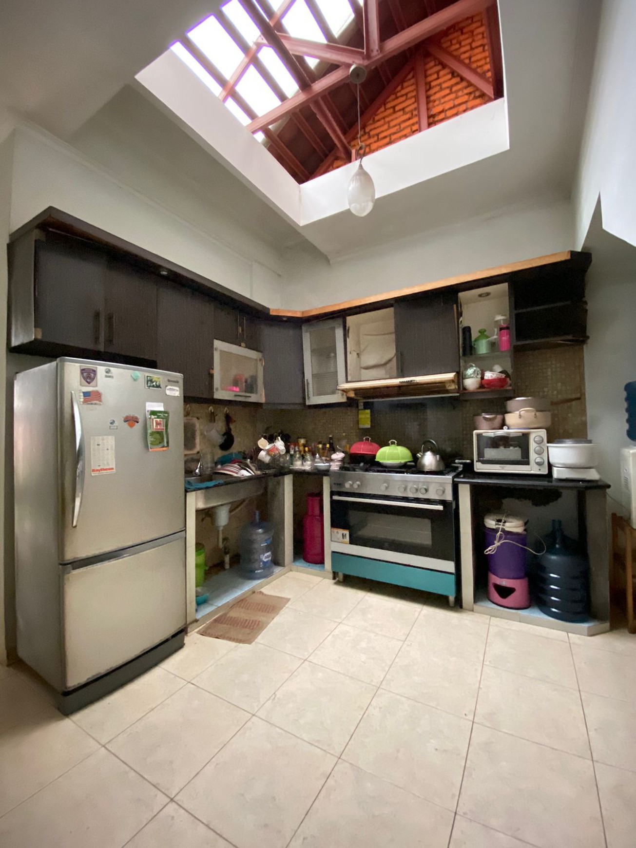 Rumah Ternyaman ada Rooftop Taman di Cinere - Dekat Mall & Tol, Siap Huni - Harga Nego