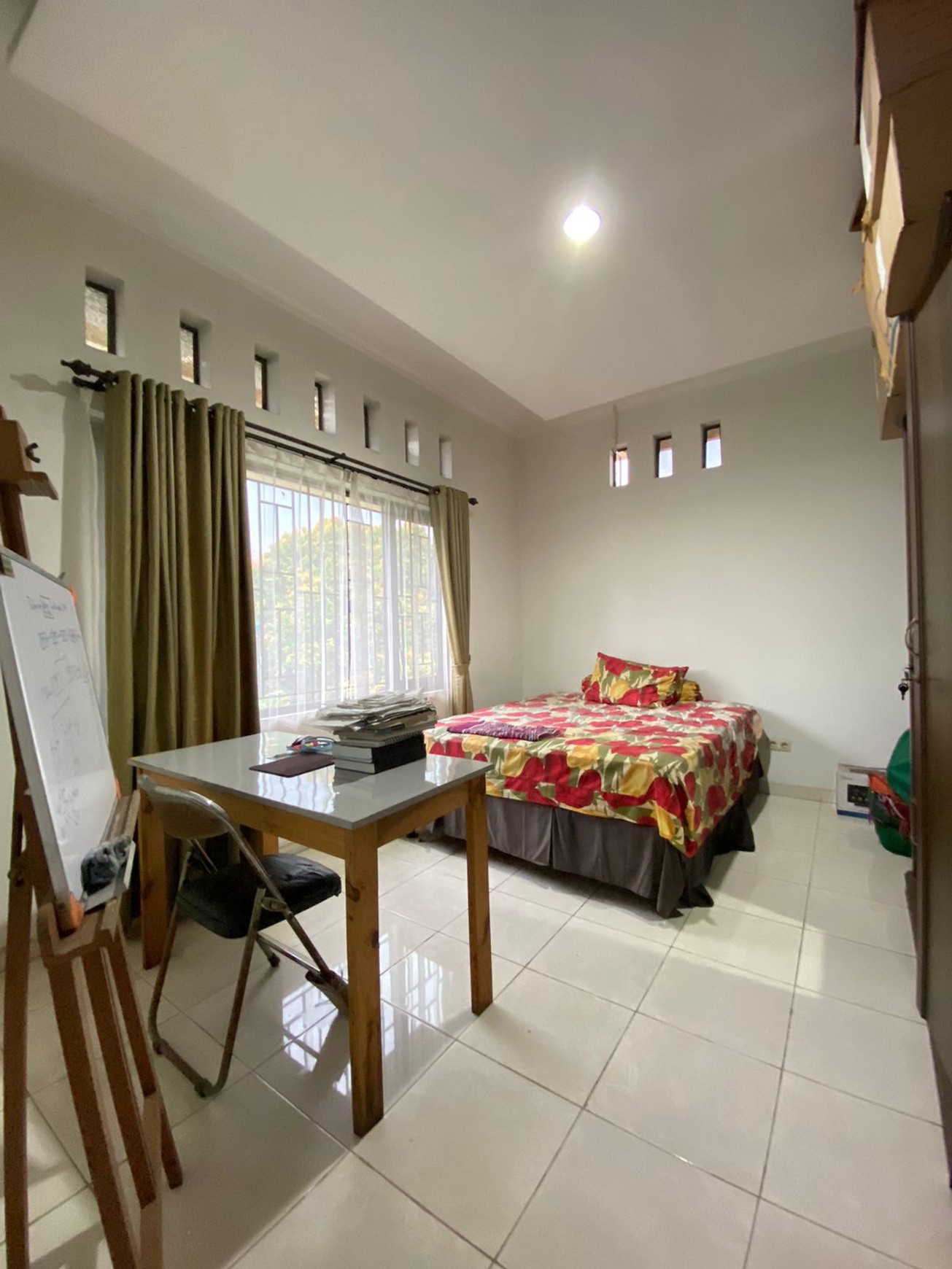 Rumah Ternyaman ada Rooftop Taman di Cinere - Dekat Mall & Tol, Siap Huni - Harga Nego