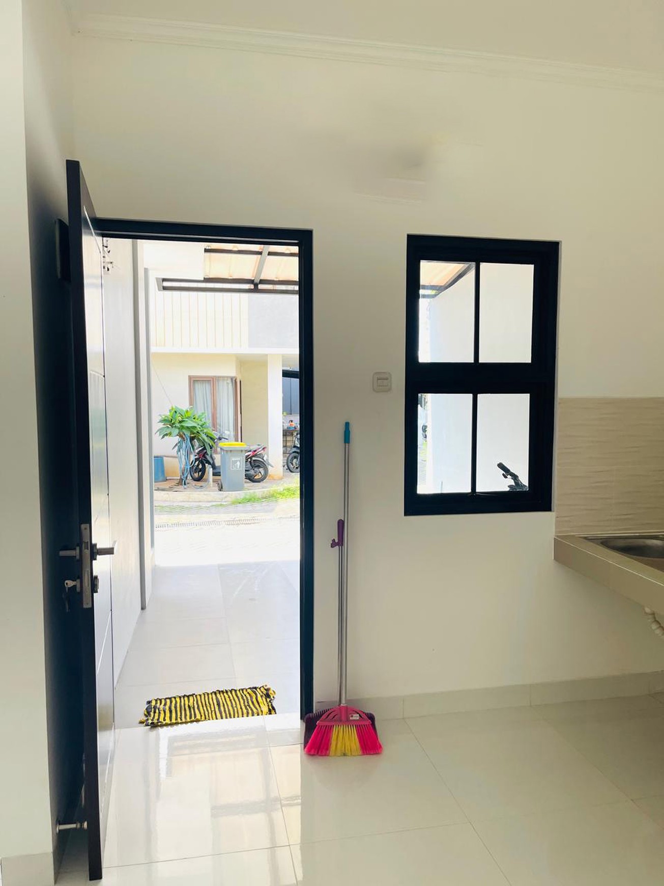 Rumah Siap Huni dengan Hunian Nyaman dan Asri @Pondok Aren, Tangerang Selatan
