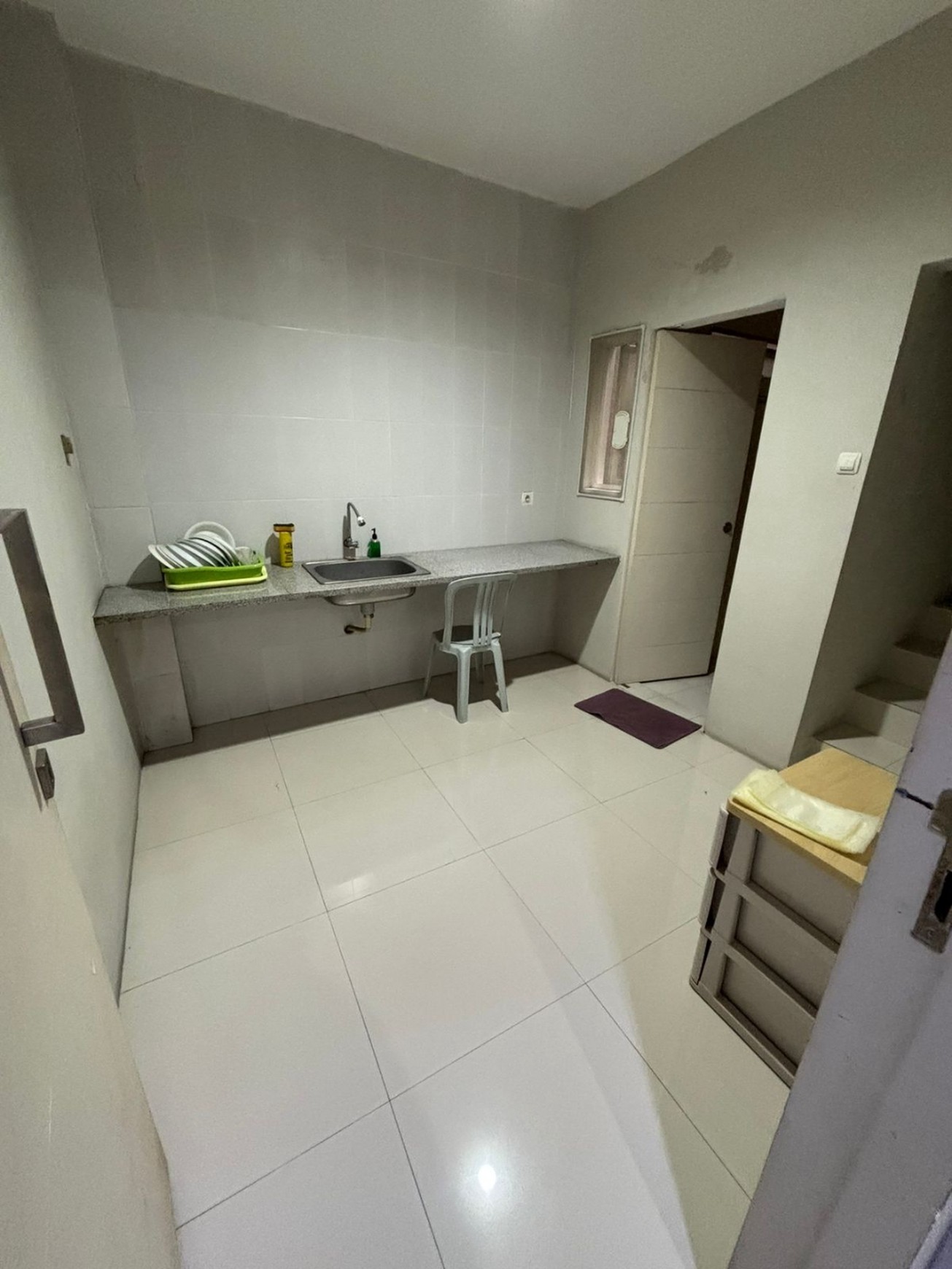Dijual Ruko Siap Pakai Dalam Komplek Ngaggel Jaya Indah