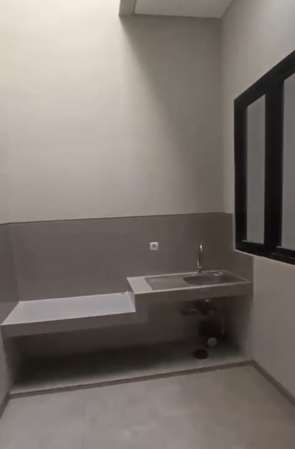 Dijual Rumah Baru Kutisari Indah Utara Surabaya Area Tenggilis Mejoyo Ubaya - Siwalankerto - Jemur Andayani - Promo Bebas Bphtb