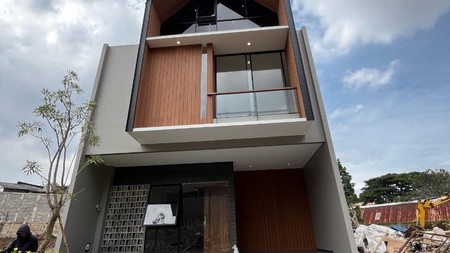 New Listing Rumah Baru di Bandung Utara Ada Smart Lock Door, Setraduta