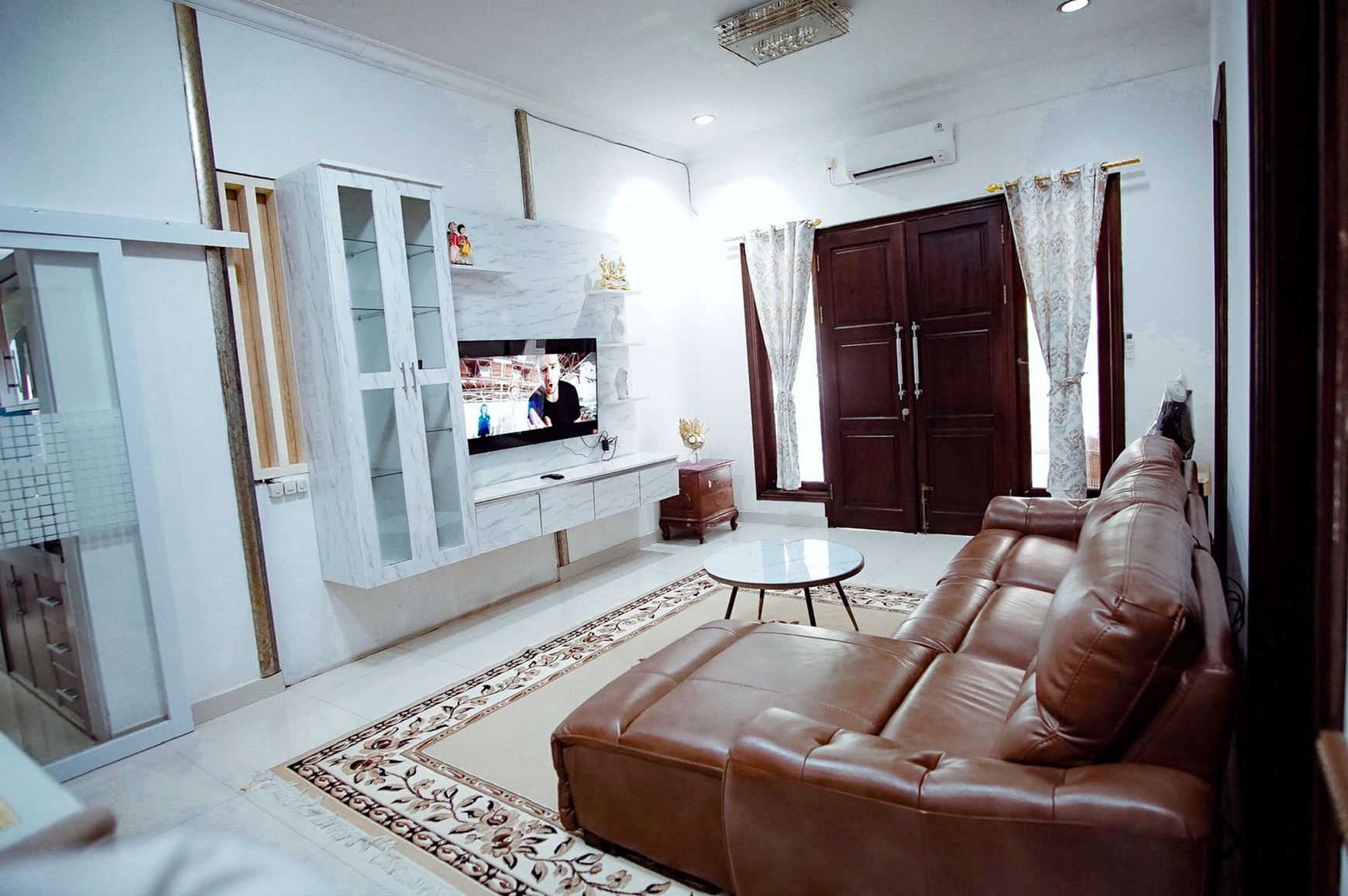 Rumah di Jati Asih Akses Jalan dapat dilalui 2 Mobil