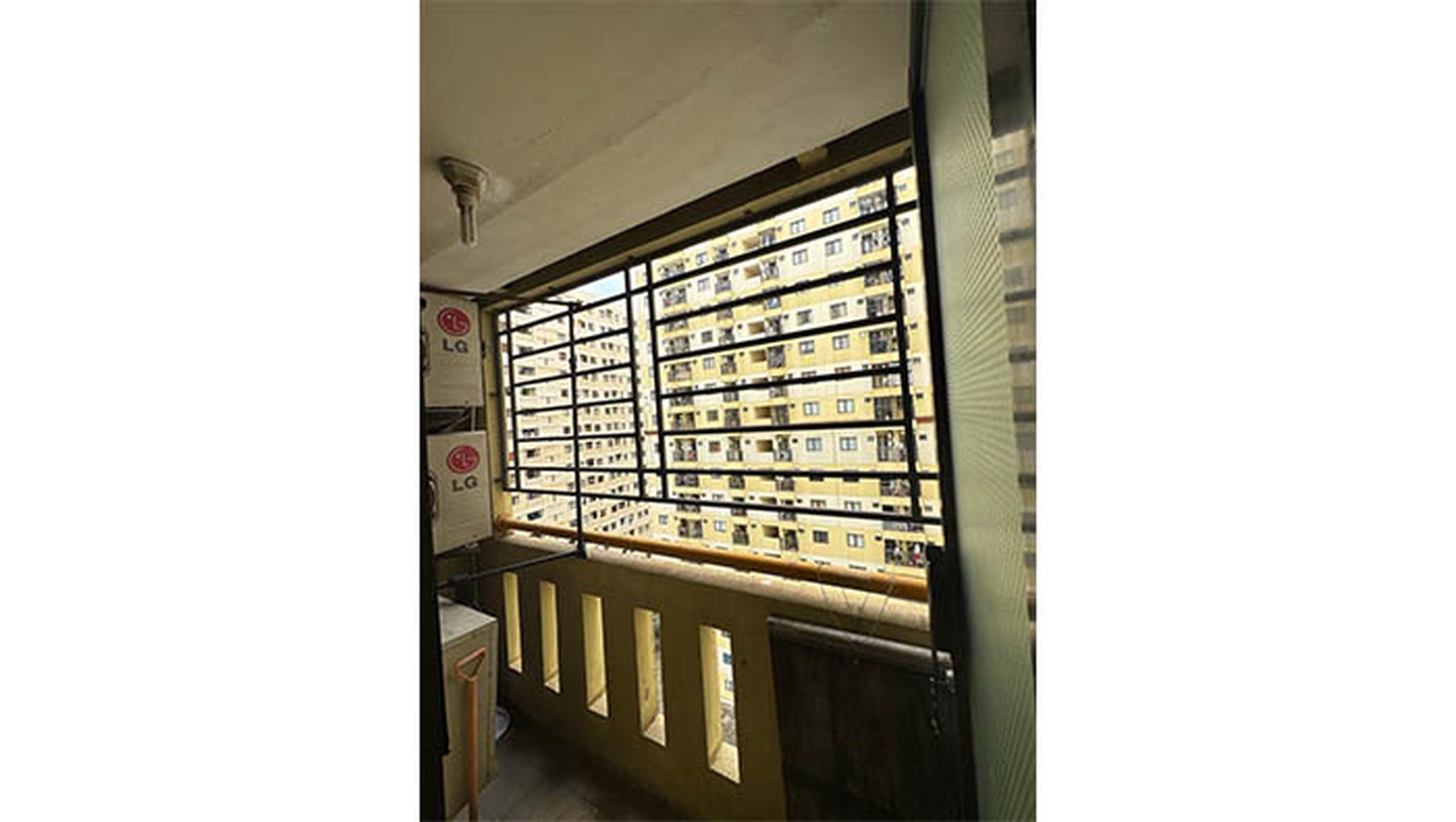 Apartemen Kebangusan City, view kolam renang, furnish Jakarta Selatan