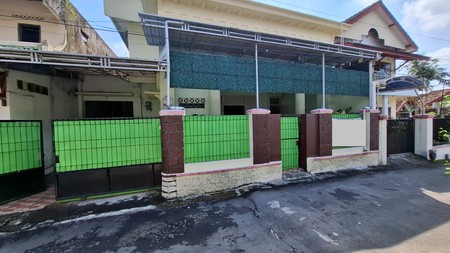 Rumah Tinggal 3 Lantai Lokasi Strategis dekat Kawasan Bisnis Jalan Magelang 