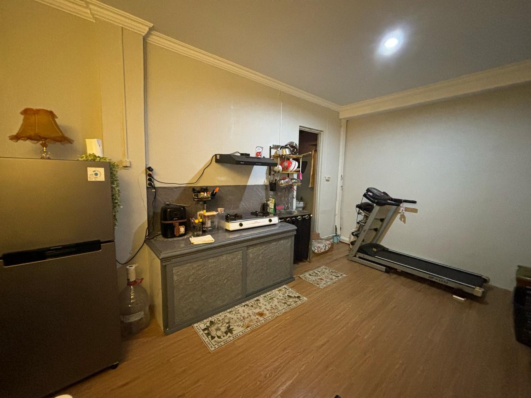 Rumah Tinggal 3 Lantai Lokasi Strategis dekat Kawasan Bisnis Jalan Magelang 